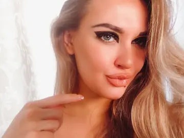 Imlive Live Porn of UntamedReinaXX