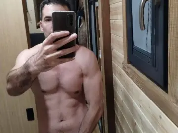 Imlive Watch Live Sex Cams of BigDesire4u