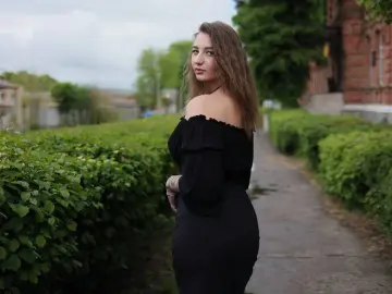 Imlive Nude Webcam of LioraOne