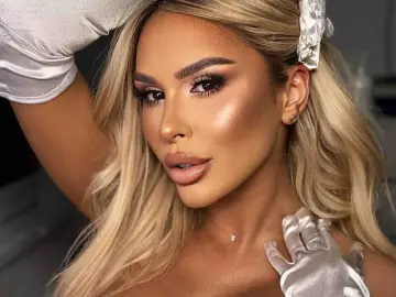 Livejasmin Live Porn of SelenaVoss