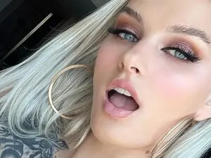 Myfreecams Adult Video Chat of BonnieBazz