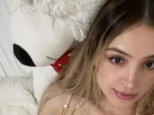Myfreecams Free Porn Cam of BeatrixNova