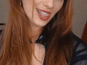 Myfreecams Free Porn Cam of Birdie_K