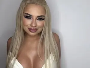Myfreecams Sex Chat of LessyaLust