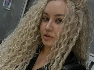 Myfreecams Sex Cam of SerenaCelia