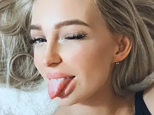 Myfreecams Sex Chat of Diana_Lambert