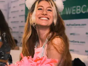 Myfreecams Live Porn of SweetMango