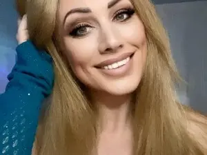 Myfreecams Sex Chat of Cassie_Hart