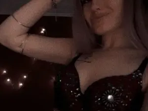 Myfreecams Live Sex Cam of Mrs_Lina