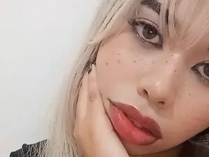 Myfreecams Sex Cam of Kitty_Burn