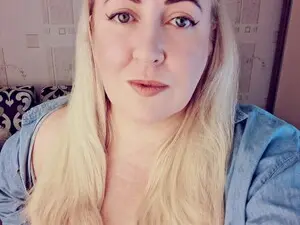 Myfreecams Sex Cam of SweetieLoren