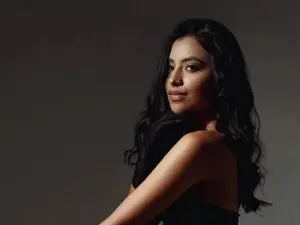 Myfreecams Live Porn of Ema_brooks1