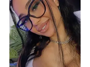 Myfreecams Watch Live Sex Cams of OnlyXandra
