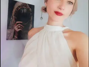 Myfreecams Nude Webcam of SerenaGrant