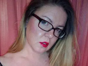 Myfreecams Sex Cam of LovelyOljga