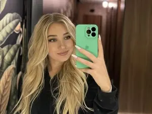 Myfreecams Free Live Porn of SnowQueen1