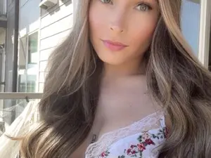 Myfreecams Watch Live Sex Cams of AlexisWildest