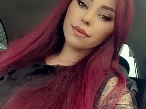 Myfreecams Adult Webcams of Lara_Ella