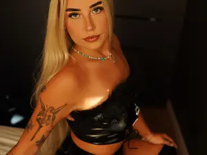 Myfreecams Free Live Porn of KristySmile23