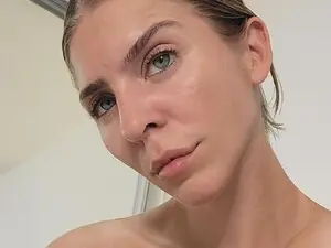 Myfreecams Live Sex Cam of BELLA_
