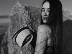 Myfreecams Sex Chat of Tutti_Frutt1
