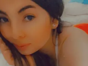 Myfreecams Nude Webcam of BeluLara_01