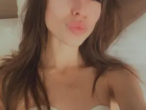 Myfreecams Sex Cam of laurensaenz