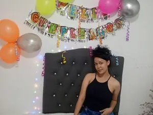 Myfreecams Free Live Porn of Miss_curly