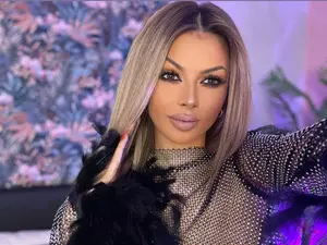 Myfreecams Free Porn Cam of Lara_Amos