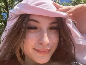 Myfreecams Free Live Porn of SarahRhyder