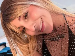 Myfreecams Adult Webcam of Little_lili19