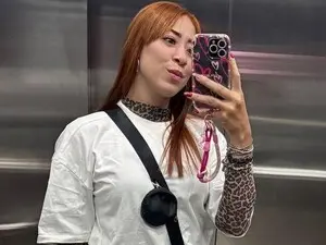 Myfreecams Live Sex Cam of Latin__curly