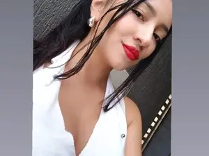 Myfreecams Nude Webcam of ElenaPreesley