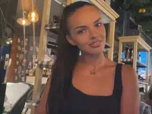 Myfreecams Free Porn Cam of CarolinaPetra