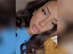 Myfreecams Nude Webcam of AlessCrystal