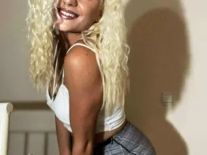 Myfreecams Adult Webcams of LolasWorld