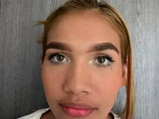 Streamate Live Sex Cam of Lotuscayena