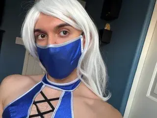 Streamate Live Sex Cam of Kitanamkxxx