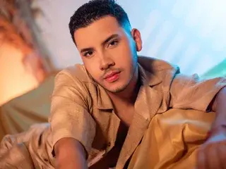 Streamate Watch Live Sex Cams of Axel_greyy
