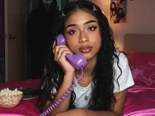 Streamate Live Sex Cam of katheMiiller