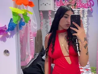 Streamate Sex Cam of MIA_BROWN69