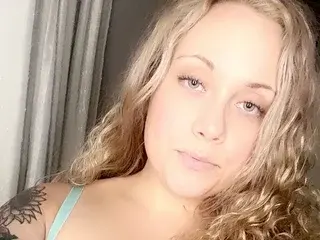 Streamate Watch Live Sex Cams of Sarajane19