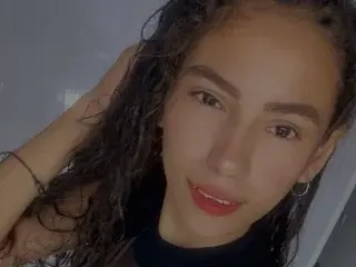 Streamate Sex Chat of evelin_shy