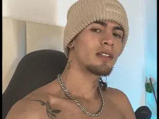 Streamate Adult Webcams of kroddy_sw