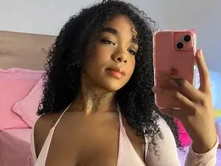 Streamate Watch Live Sex Cams of Victoria_Gold