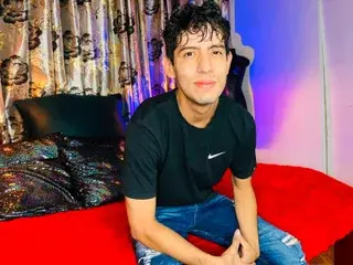 Streamate Watch Live Sex Cams of sexyhairy19