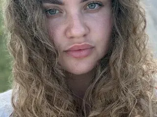 Streamate Live Sex Cam of SincereGrace