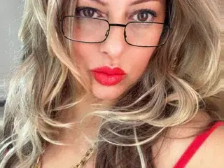 Streamate Adult Webcams of shakyhot1024