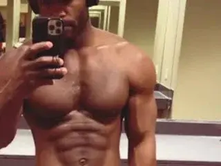 Streamate Best live sex cam show of MrBrownChoc