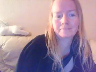 Streamate Sex Cam of English_Rose_xxx